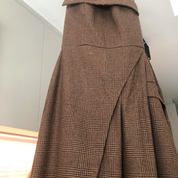 only wore once too big - Picture 1 of 4